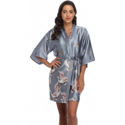 Robes Women's Short Floral Kimono Bride Bridesmaids Robe with Red-Crowned Crane for Wedding Party Robe - Silvery - CB199DALE0G