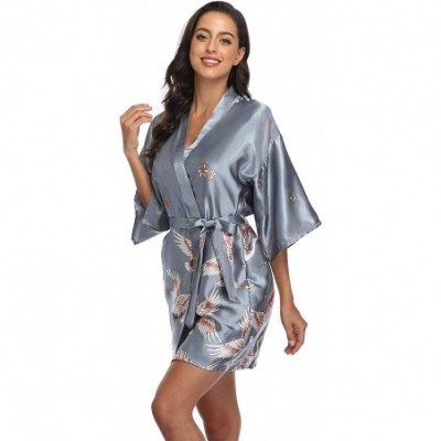 Robes Women's Short Floral Kimono Bride Bridesmaids Robe with Red-Crowned Crane for Wedding Party Robe - Silvery - CB199DALE0G