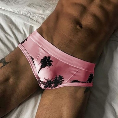 Briefs Summer Men's Sexy Printed Underwear Men's Beach Swimming Underwear - Pink - CO18SYT48T2